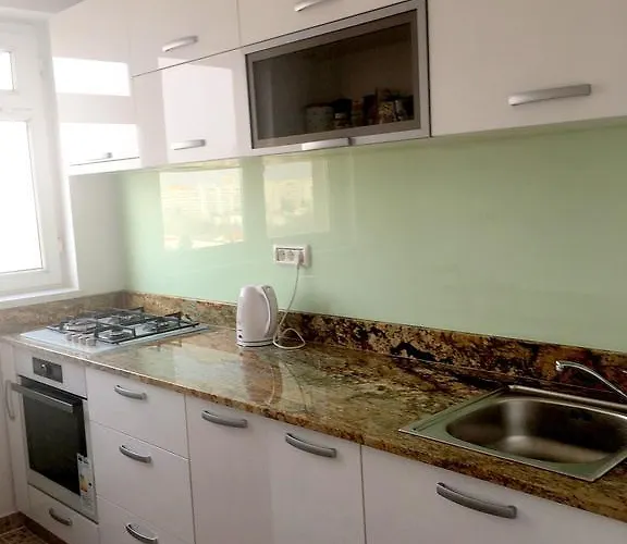 Glamour * بوخارست